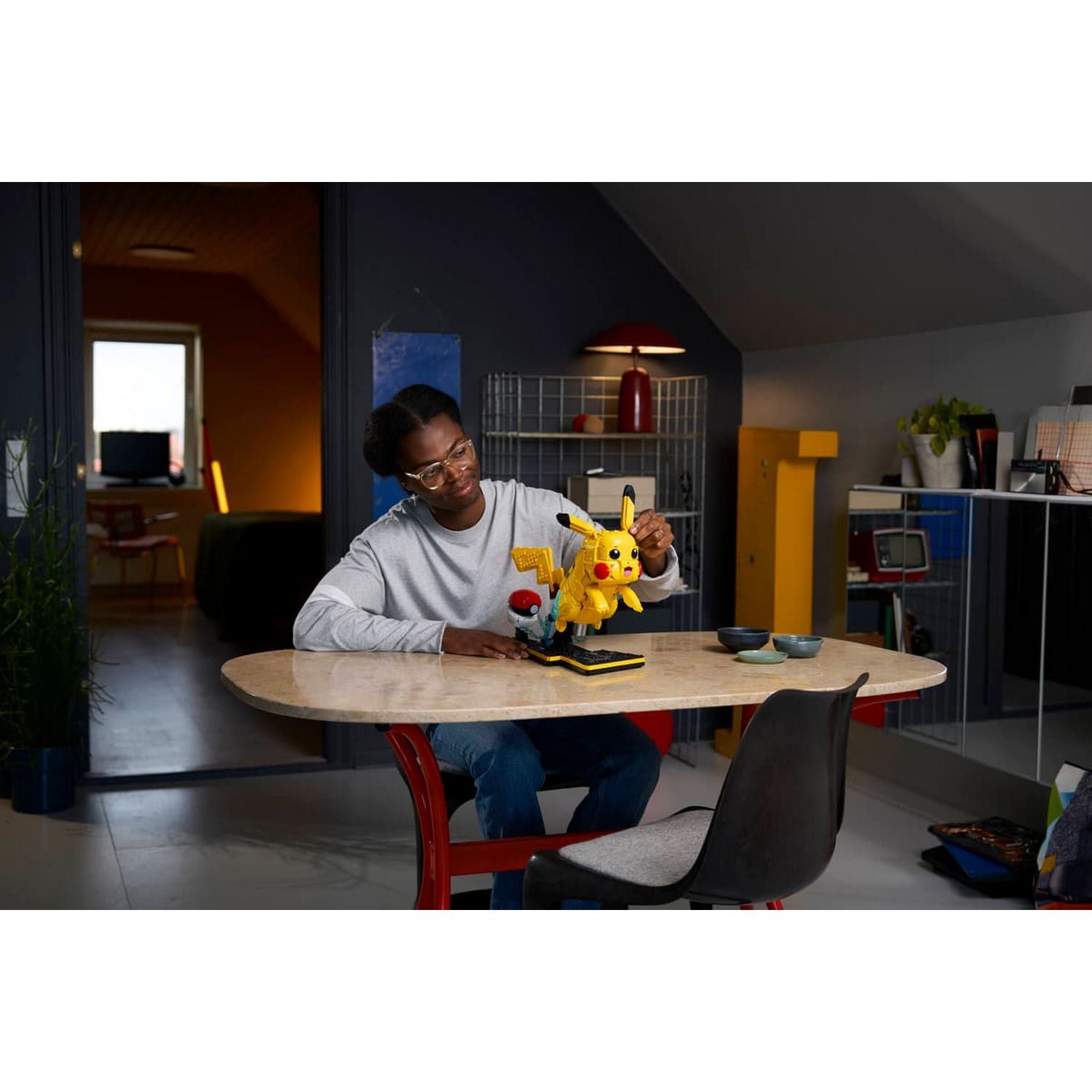 LEGO Pikachu and Poké Ball 72152