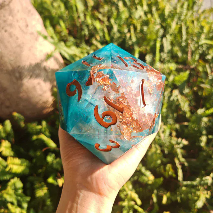 HY00542: Captured Magic 100mm Chonk D20 - Cloudfall