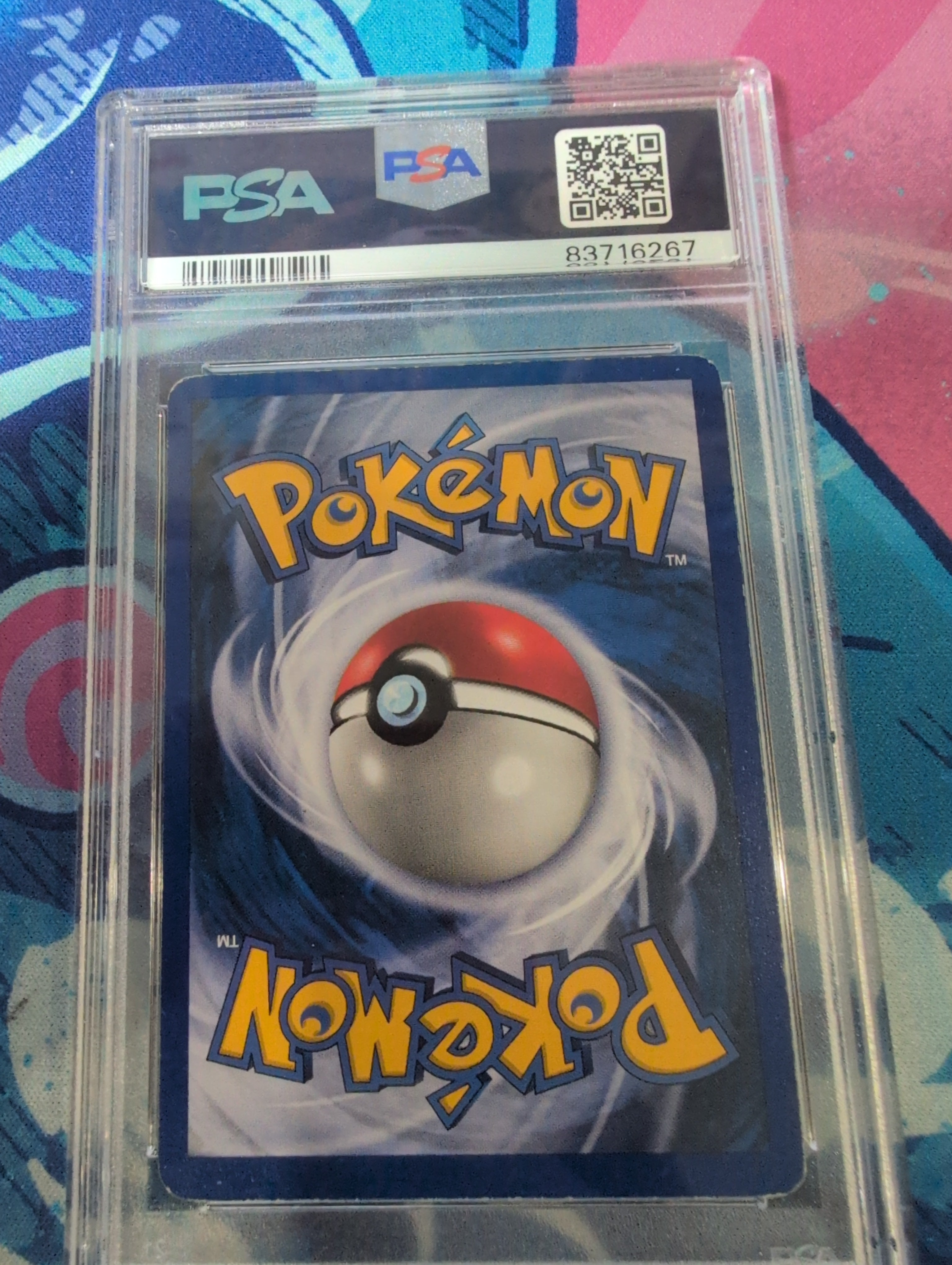 Pokemon: PSA 5 Charizard Base Set