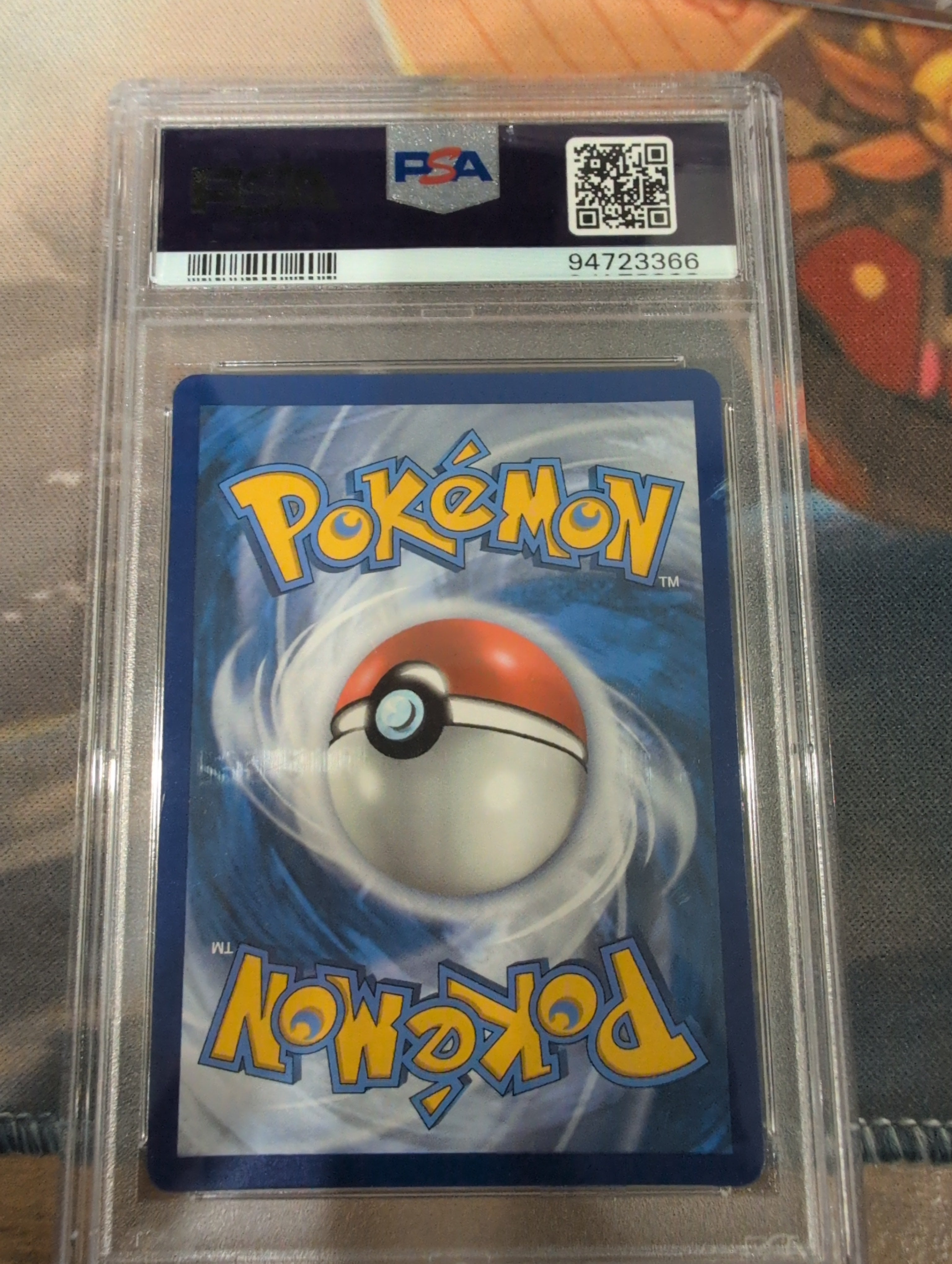 Pokemon: PSA 10 Mew FA Celebrations *Chipped Case*